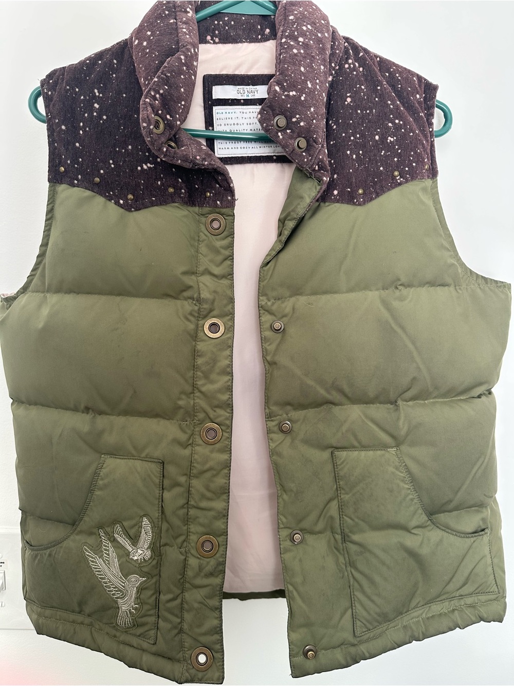 Old Navy Olive Green Puffer Vest with Speckled Brown Yoke